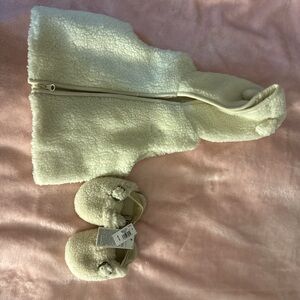 Baby Gap Cream Sherpa Vest and Booties